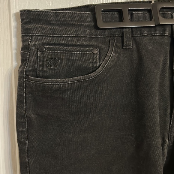 English Laundry 36/30 x 28” Inseam. Black. Stone Wash Look Jeans. Like new - Picture 6 of 8